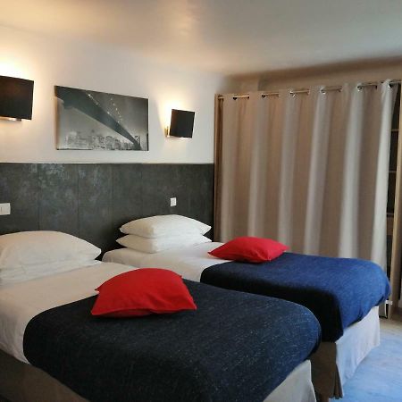 Brit Hotel Colbert Juan-les-Pins Bagian luar foto
