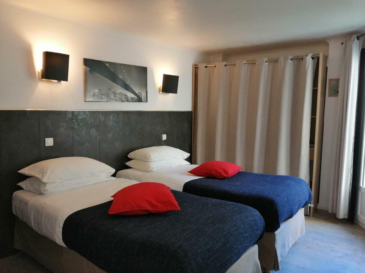 Brit Hotel Colbert Juan-les-Pins Bagian luar foto